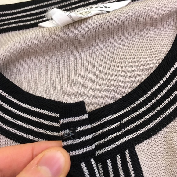 🖤SOLD🖤Exclusively Misook Beige Crewneck Cardigan - Picture 4 of 7